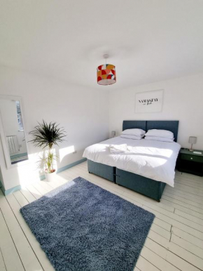 Visit Seaford Apartment - 4 Bedroom - Sleeps 9